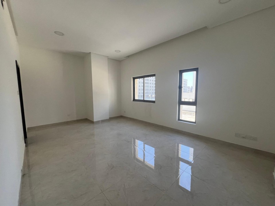 property 132 image 0