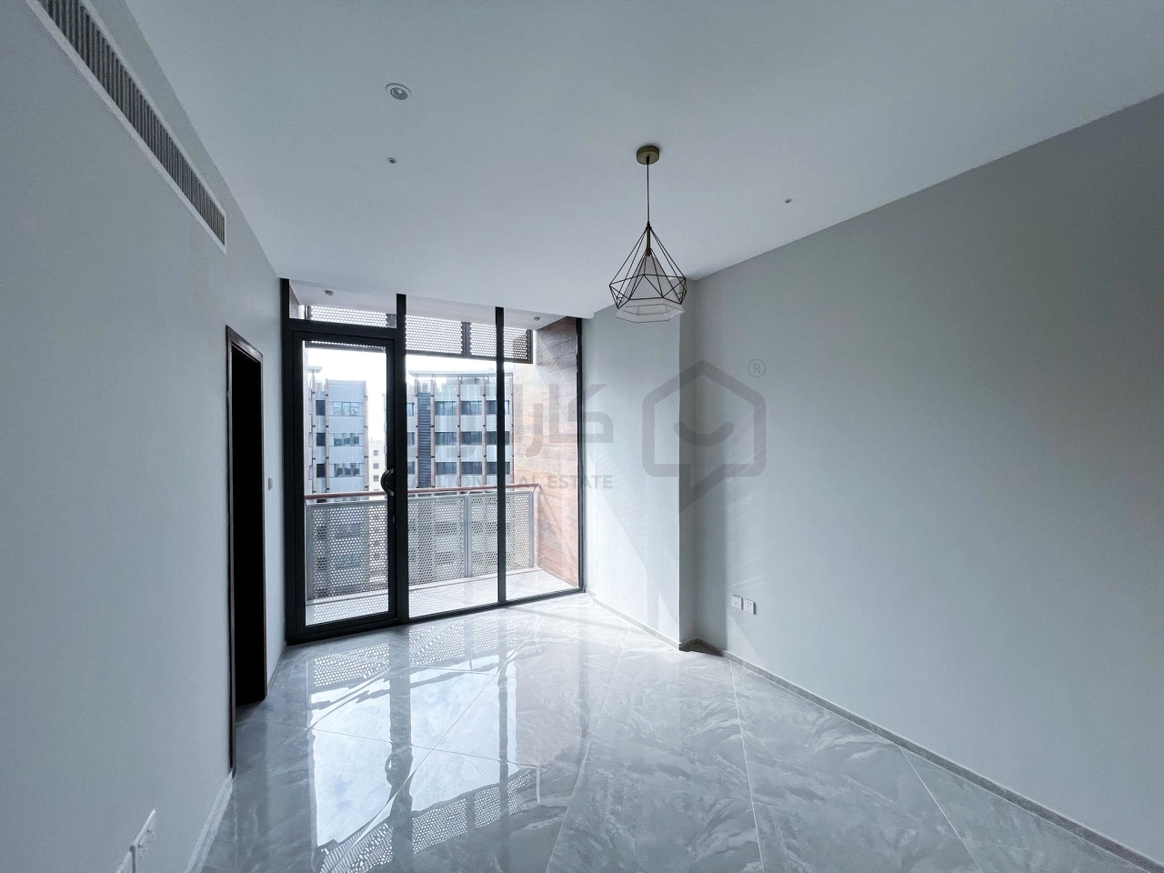 property 1379 image 3