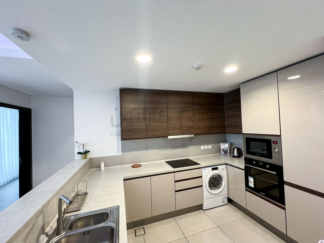 property 1383 image 1