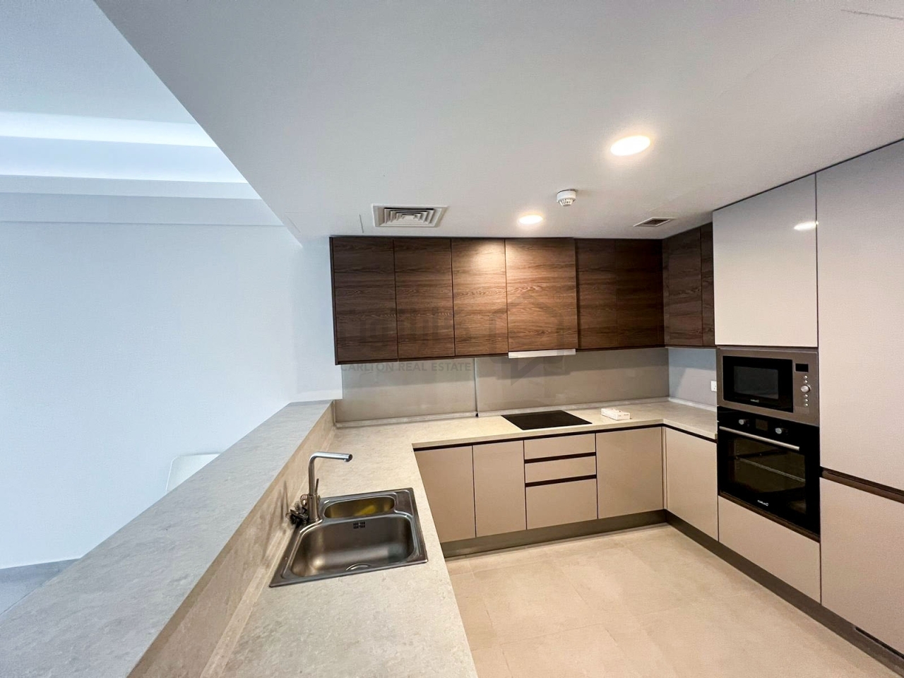 property 1386 image 1