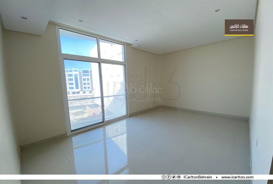 property 2736 image 0