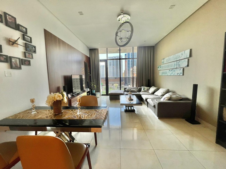 property 3 image 3