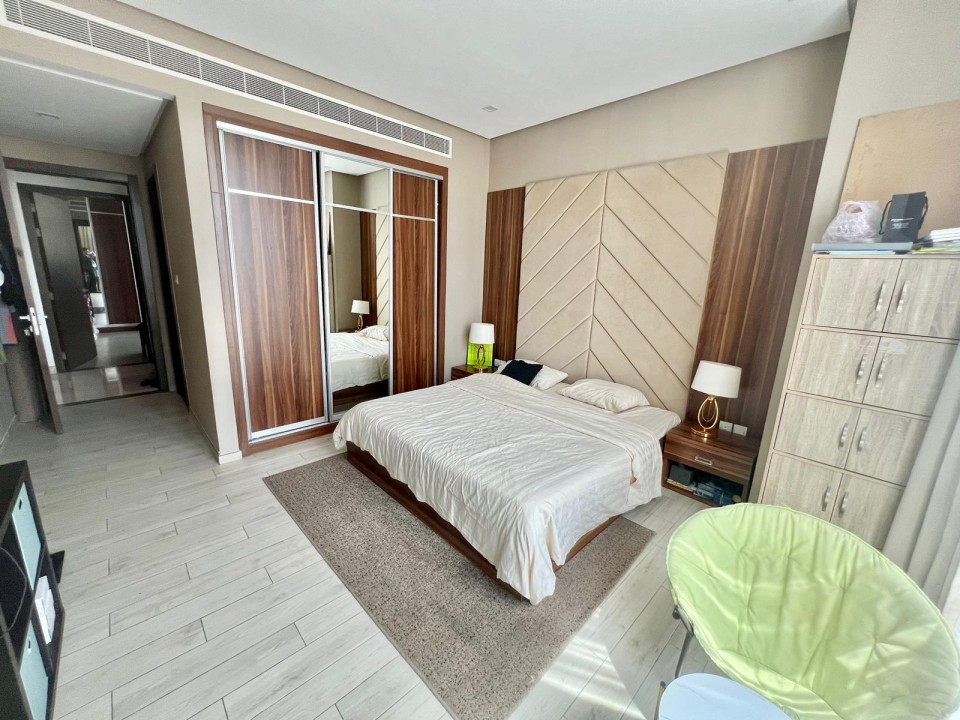 property 3 image 0