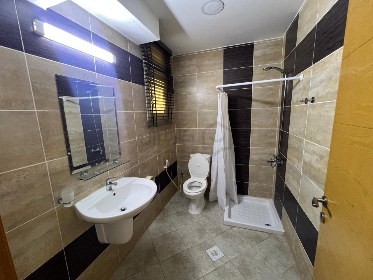 property 3986 image 3