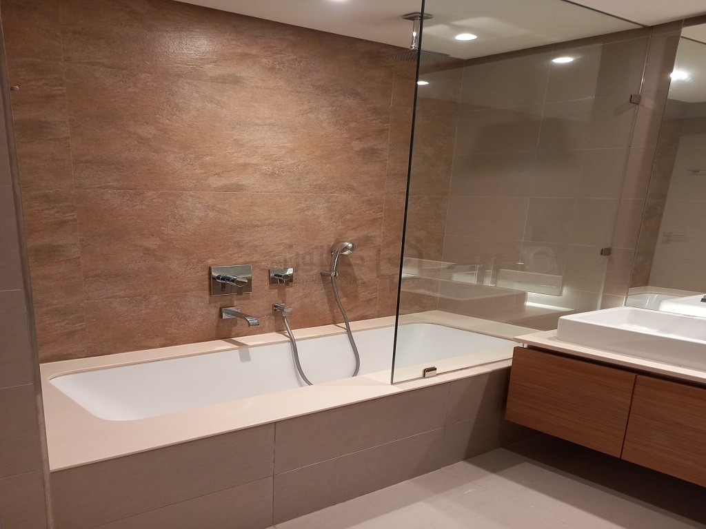 property 3995 image 3