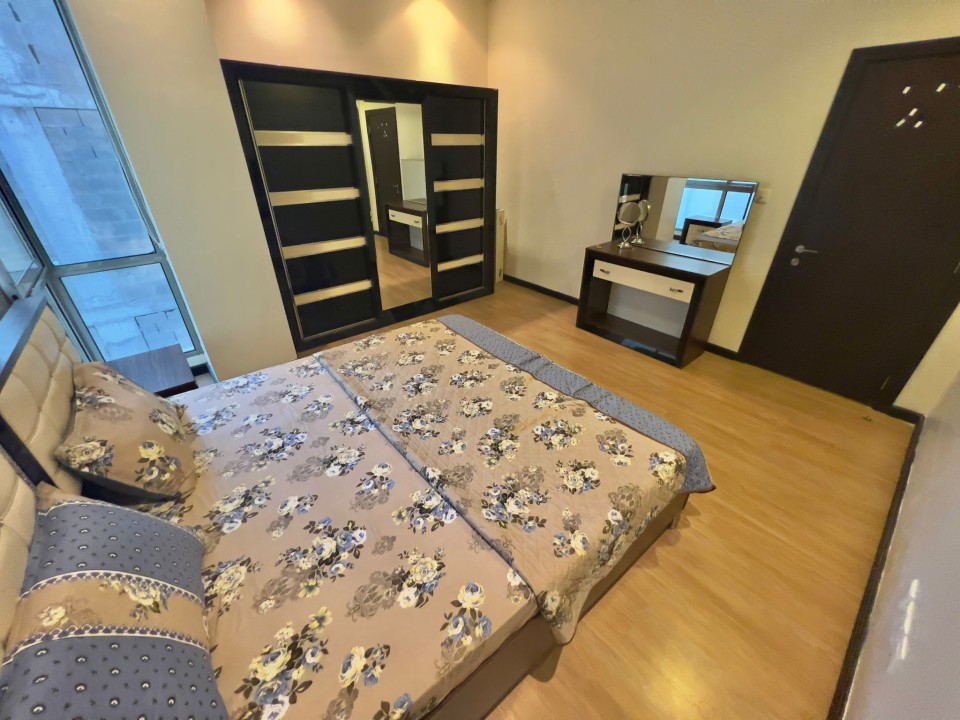 property 40 image 0