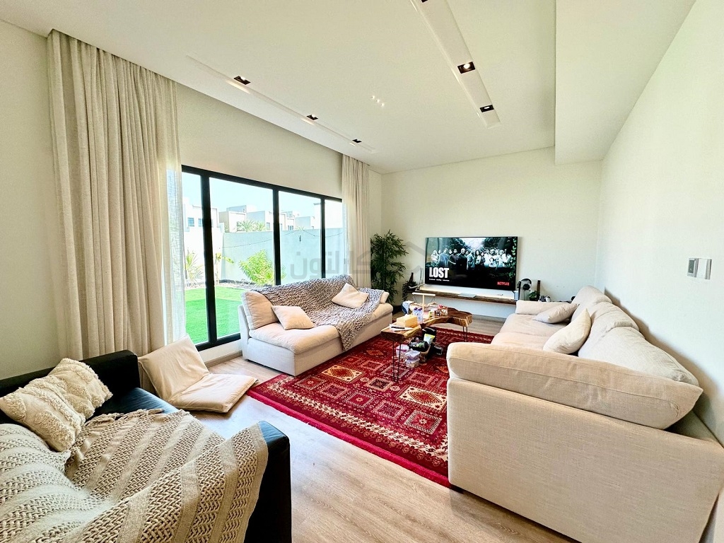 property 4052 image 0