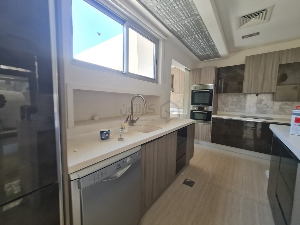 property 4180 image 2