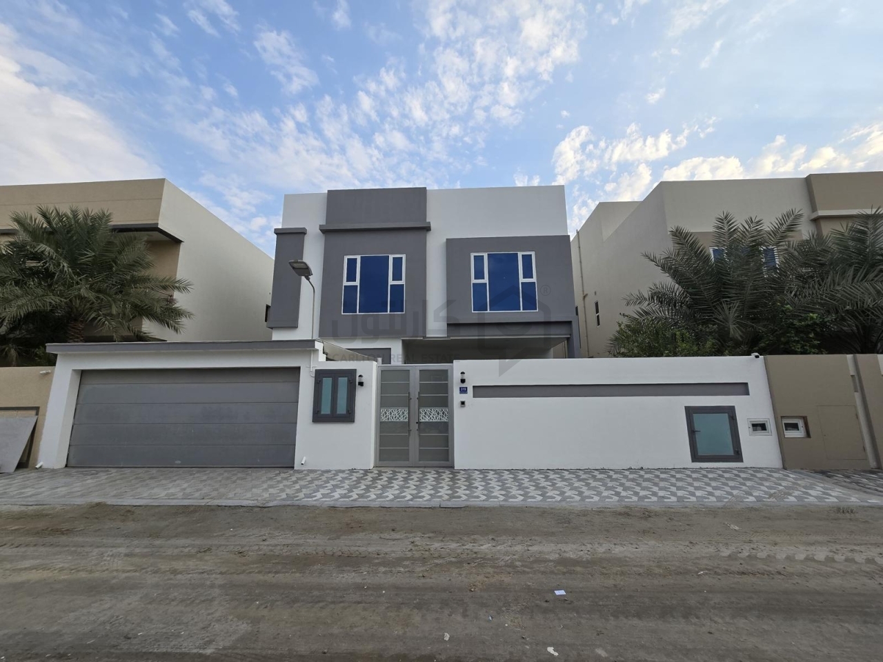 property 4201 image 0