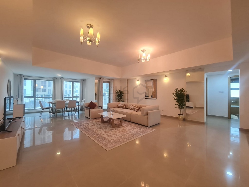 property 4261 image 0