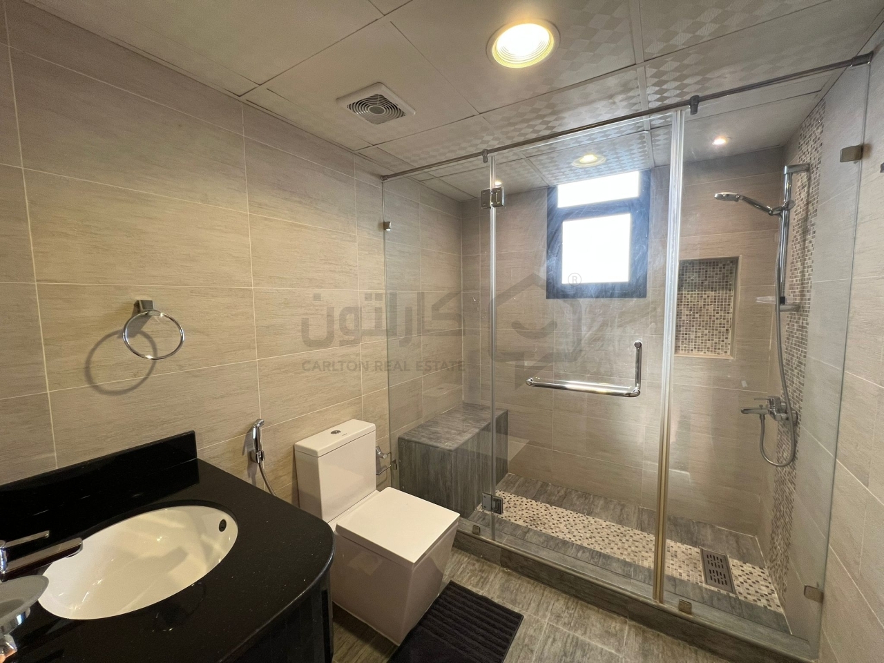 property 4282 image 0