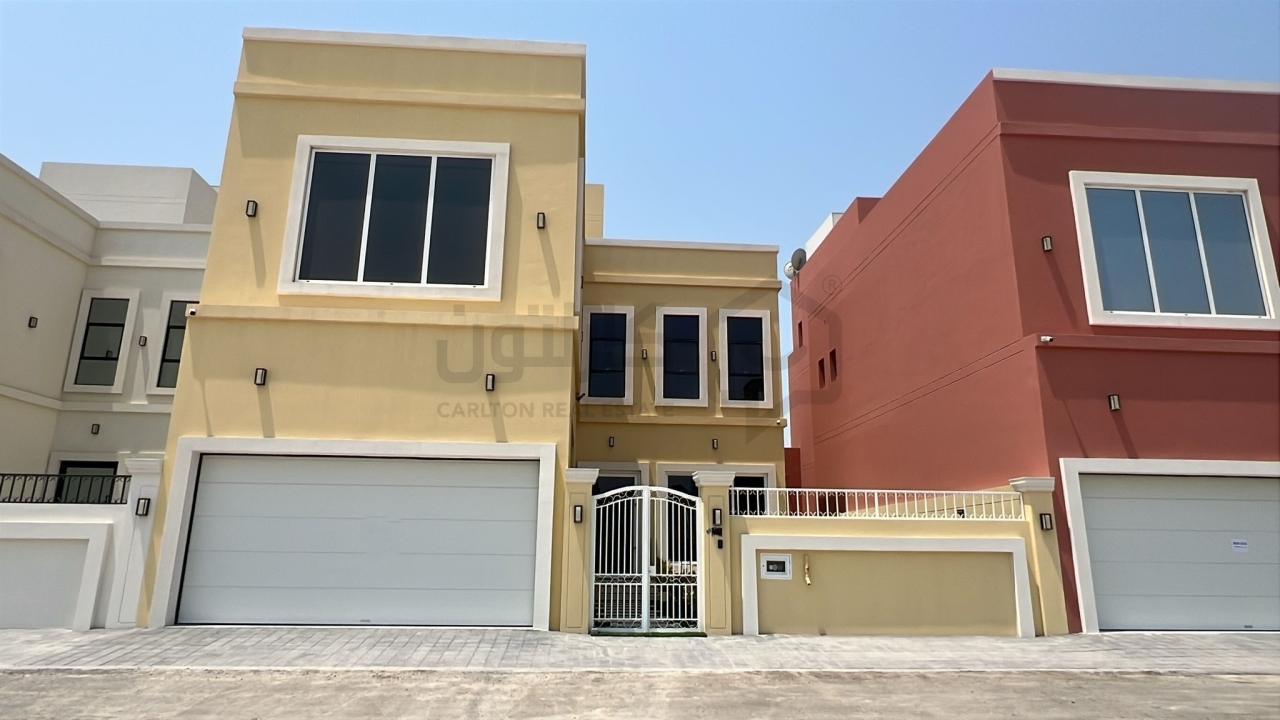 property 4371 image 0