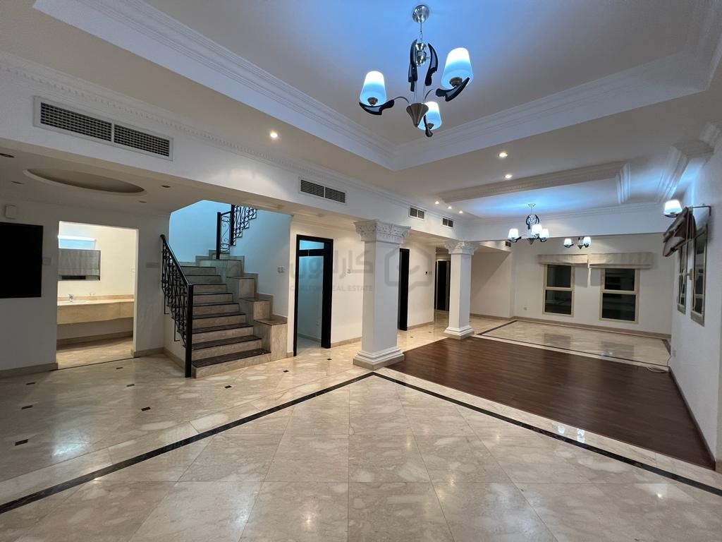 property 4377 image 0