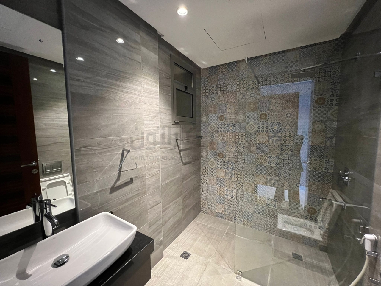 property 4386 image 12