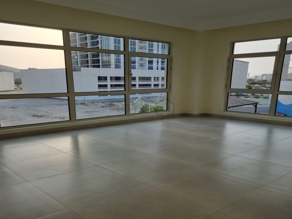 property 4395 image 4