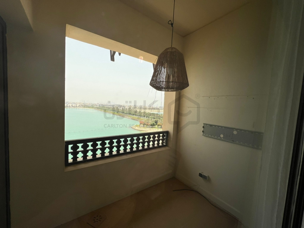 property 4421 image 0
