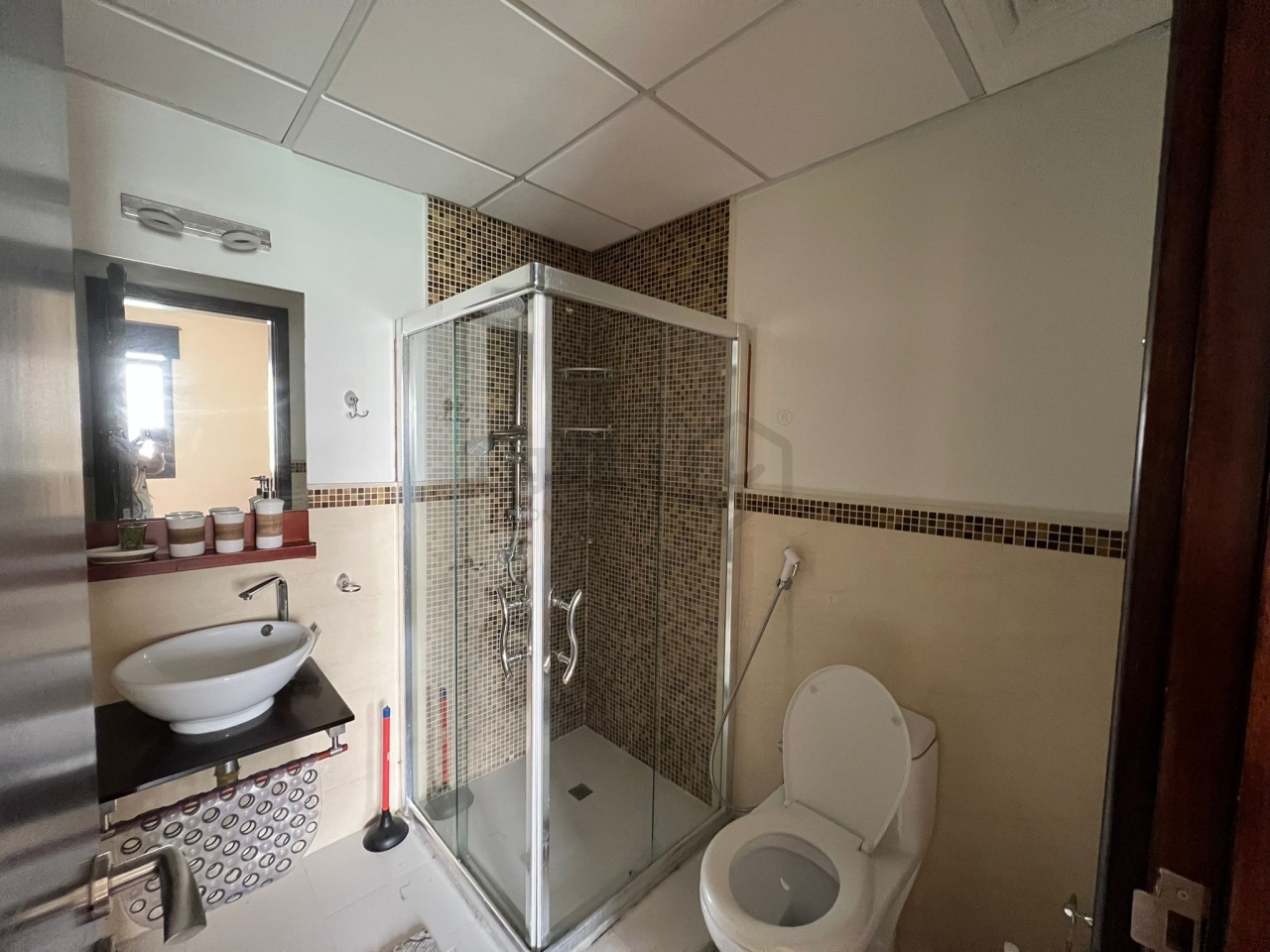 property 4421 image 4