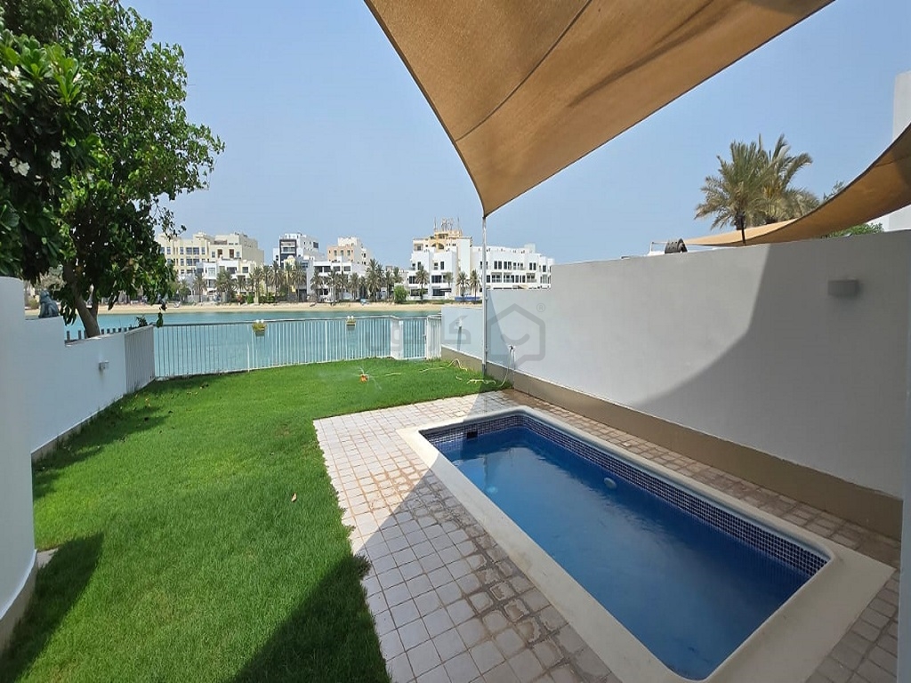 property 4438 image 0
