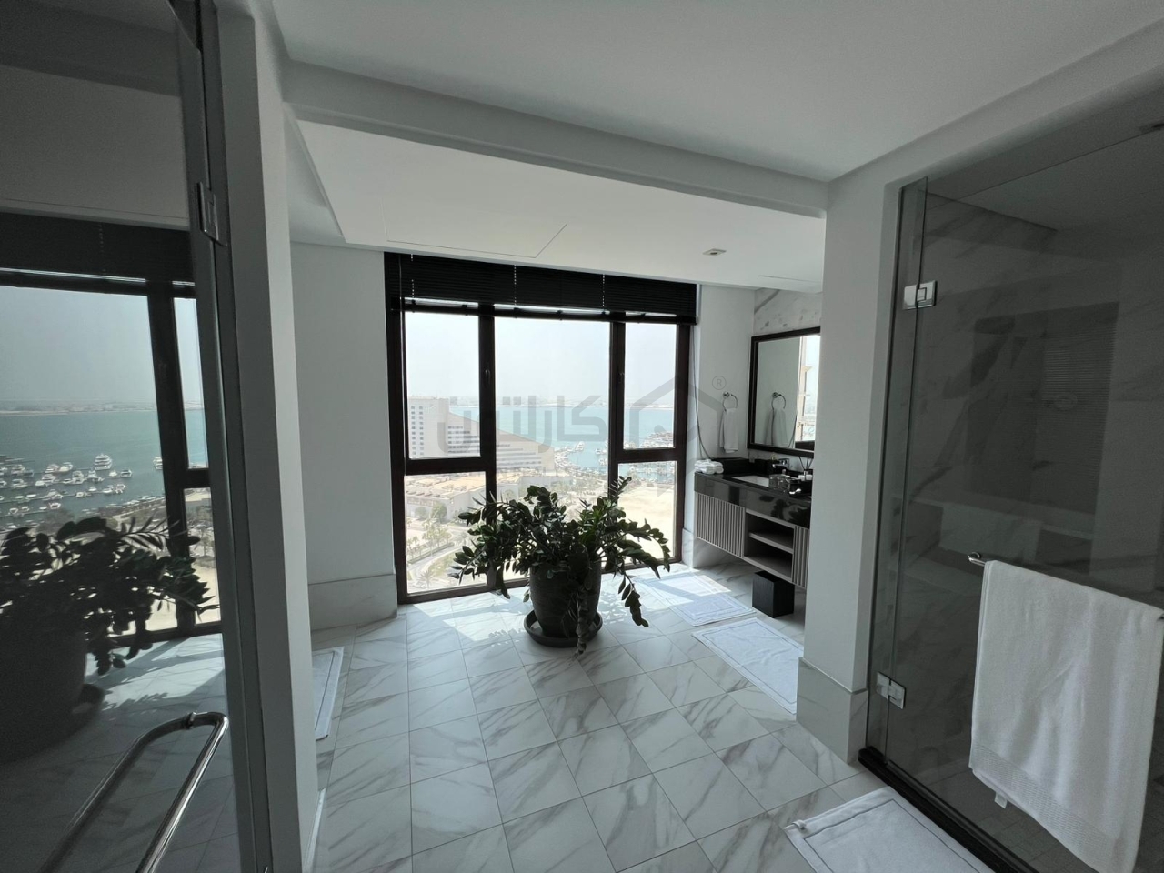 property 4445 image 0