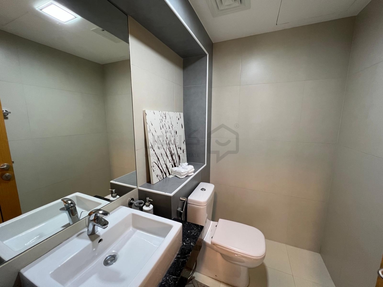 property 4447 image 0