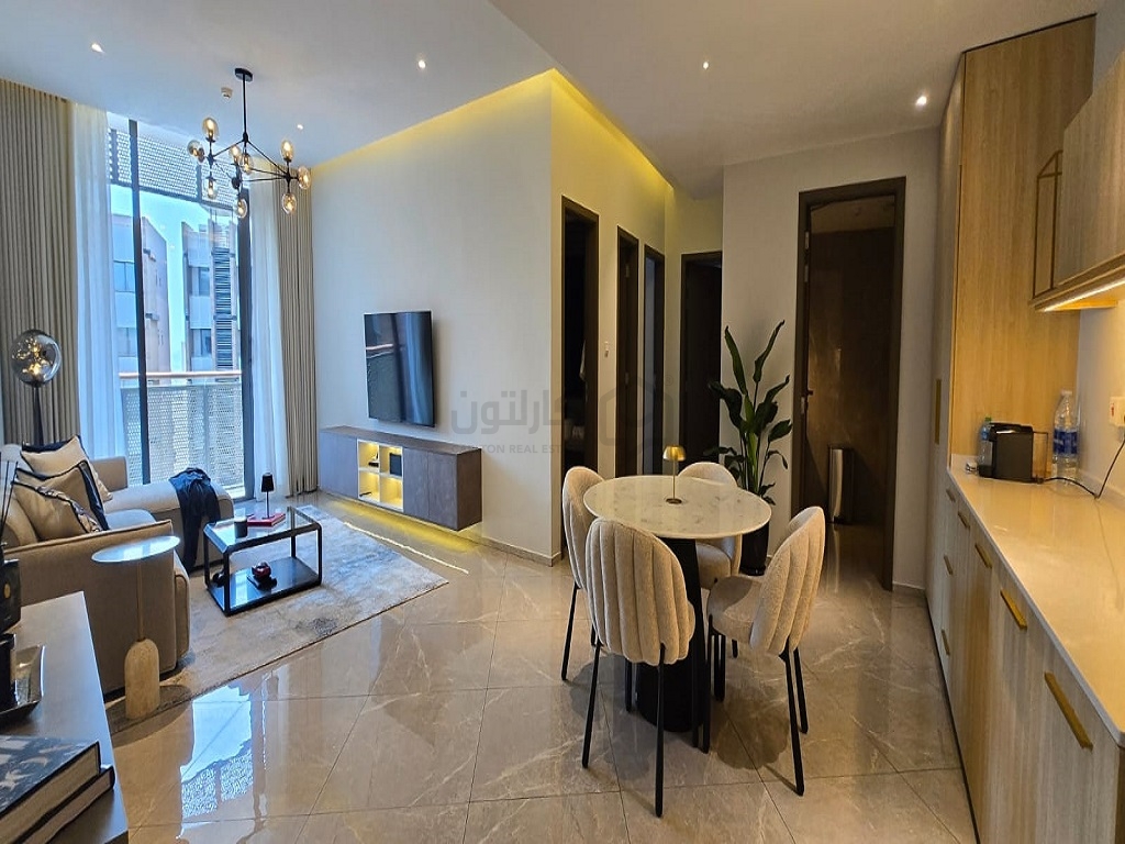 property 4453 image 0
