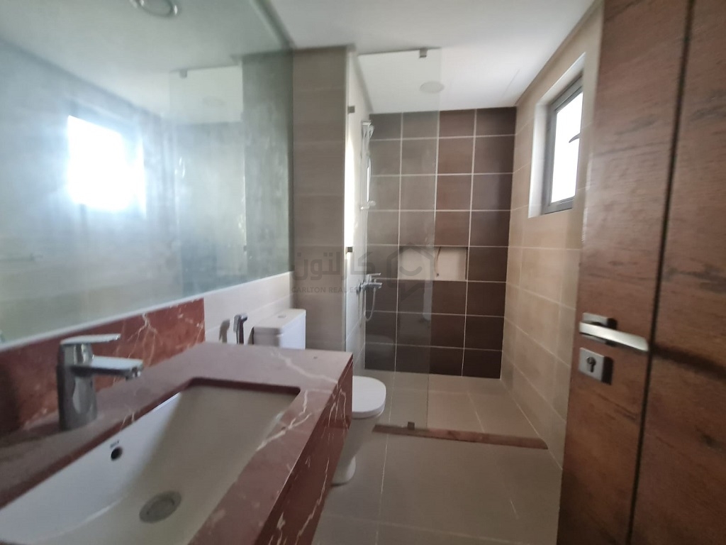 property 447 image 1