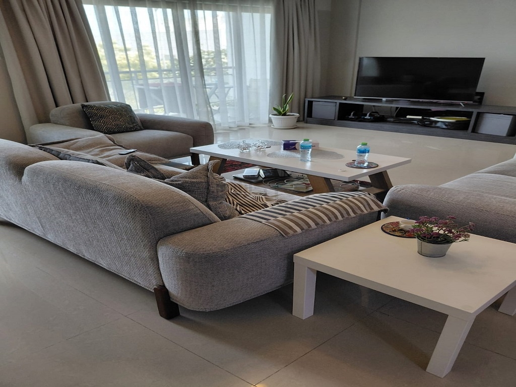 property 4481 image 0