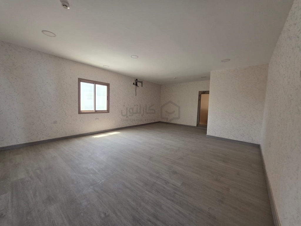 property 4523 image 0