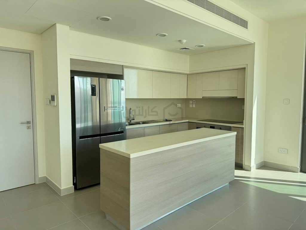 property 453 image 4
