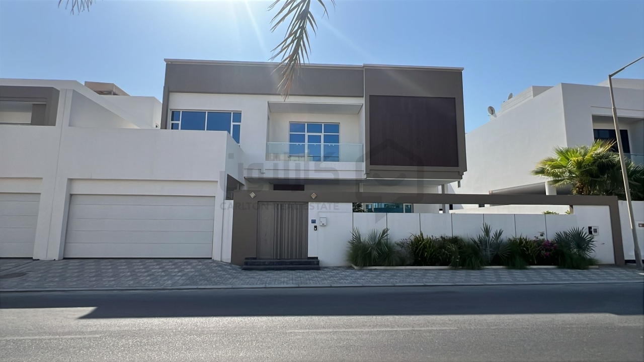 property 4555 image 0