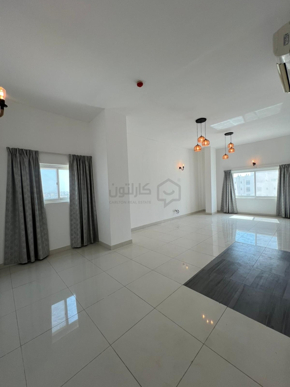 property 4616 image 0