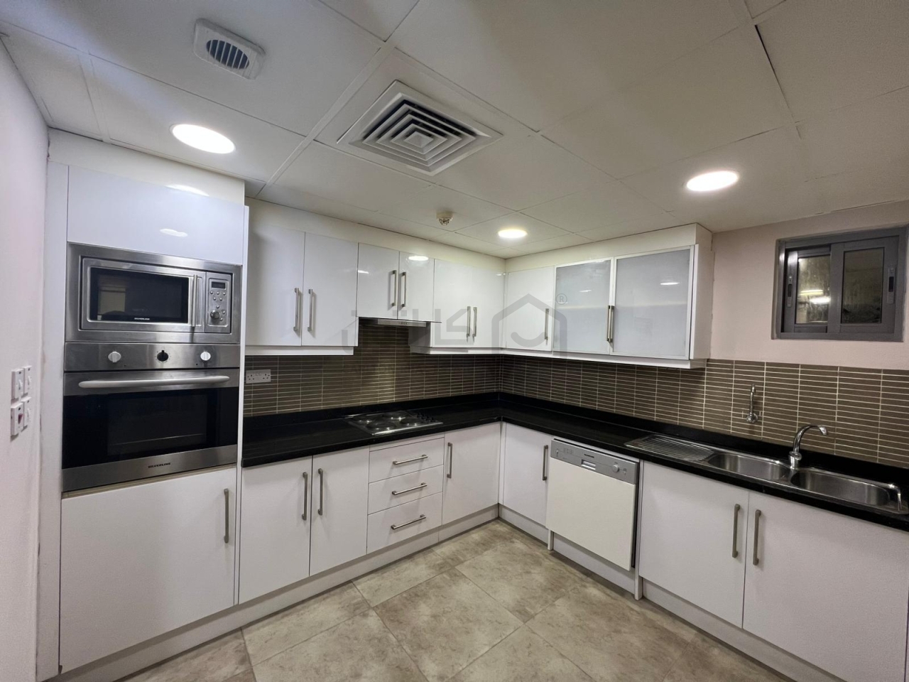 property 4626 image 4