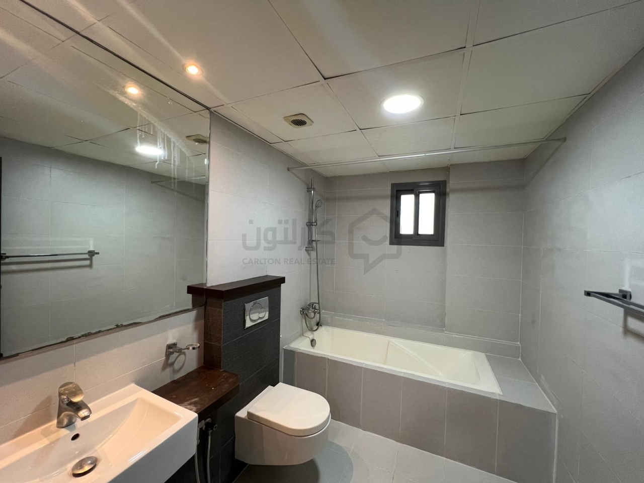 property 4627 image 0