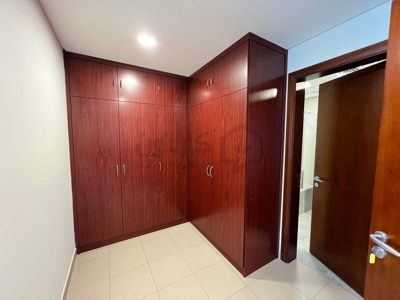 property 4666 image 10
