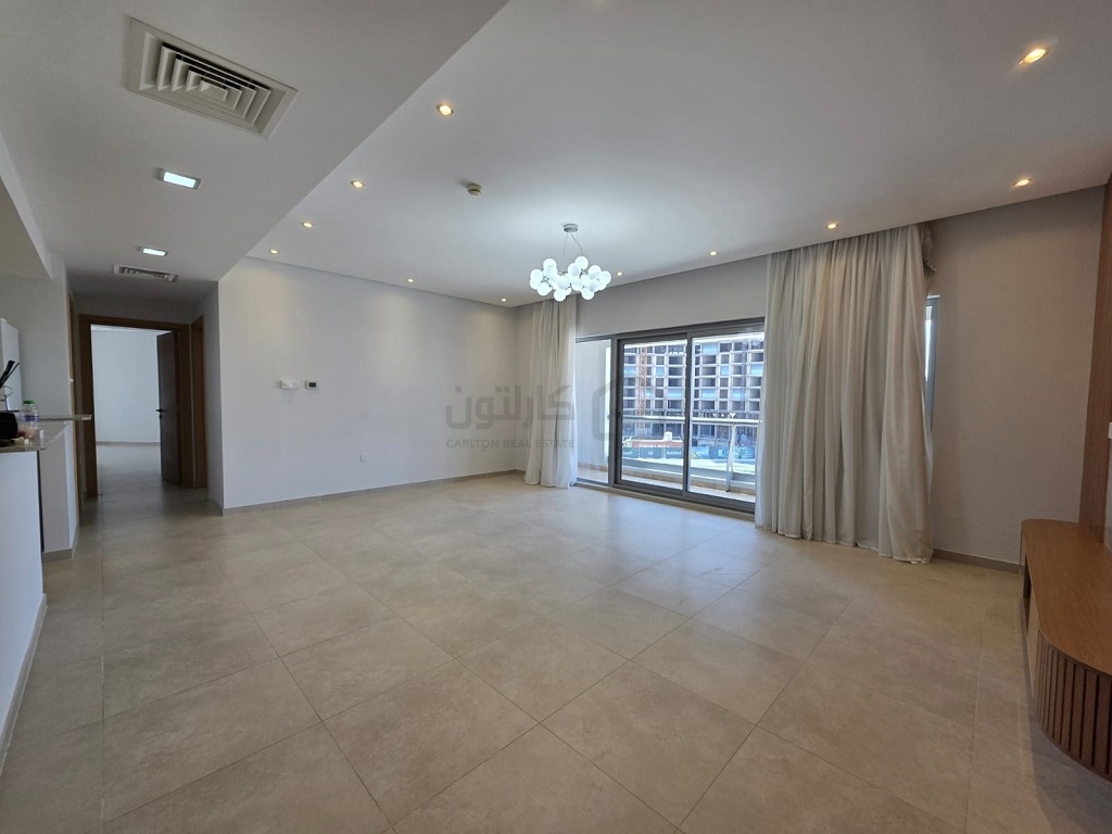 property 4698 image 0