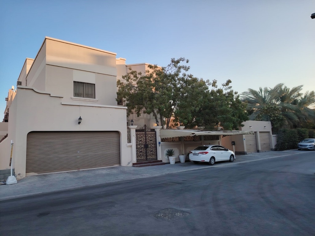 property 470 image 0