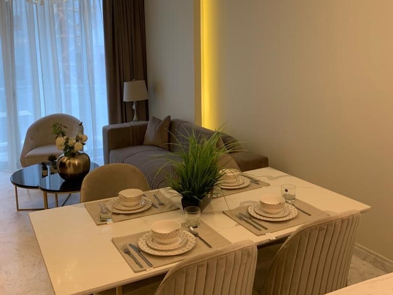 property 4724 image 0