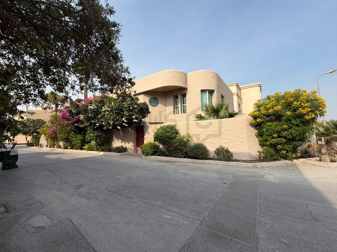 property 4733 image 0