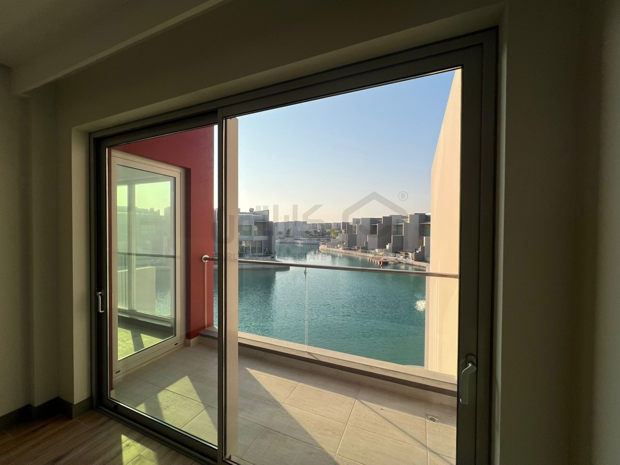 property 4740 image 0