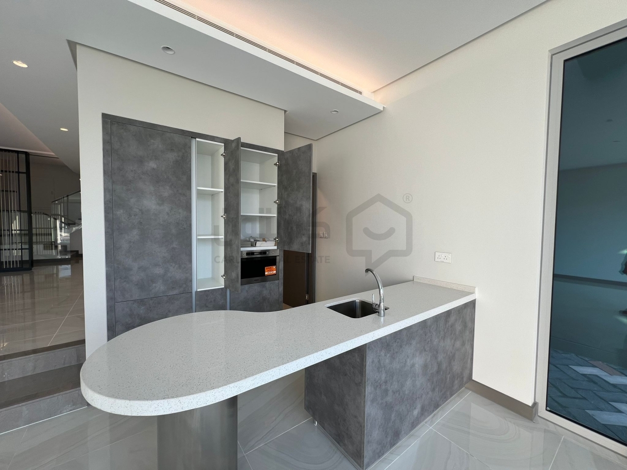 property 4740 image 1