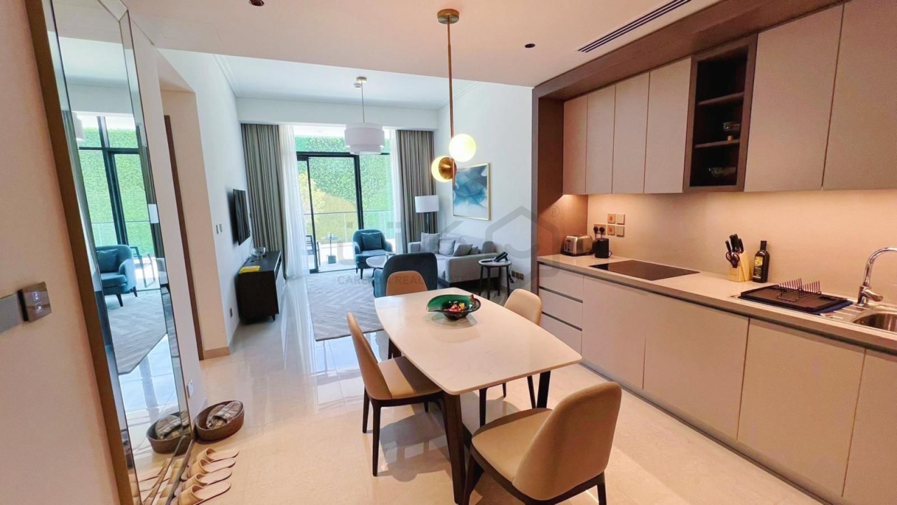 property 4743 image 0