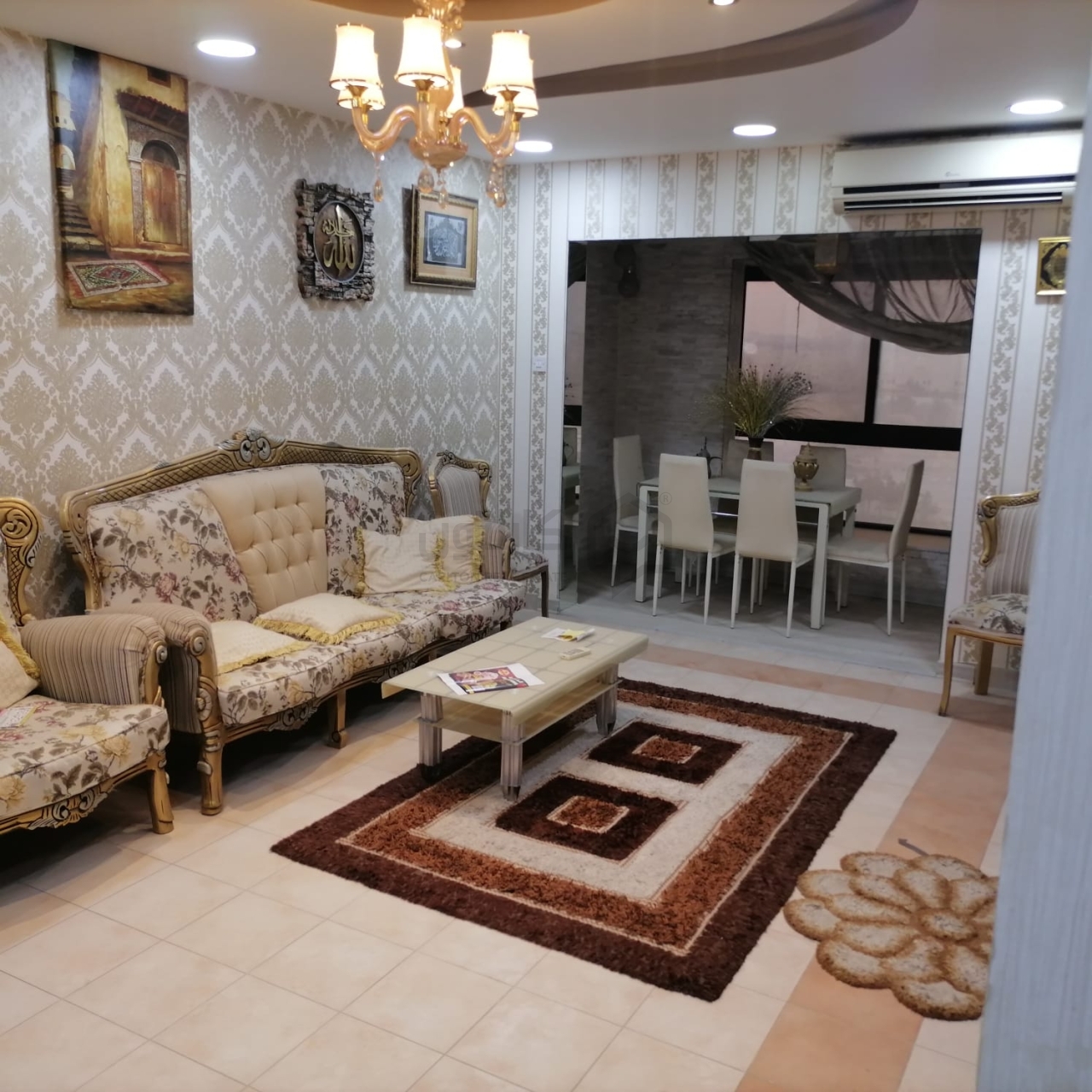 property 4746 image 0