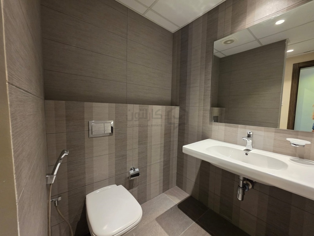 property 4777 image 0