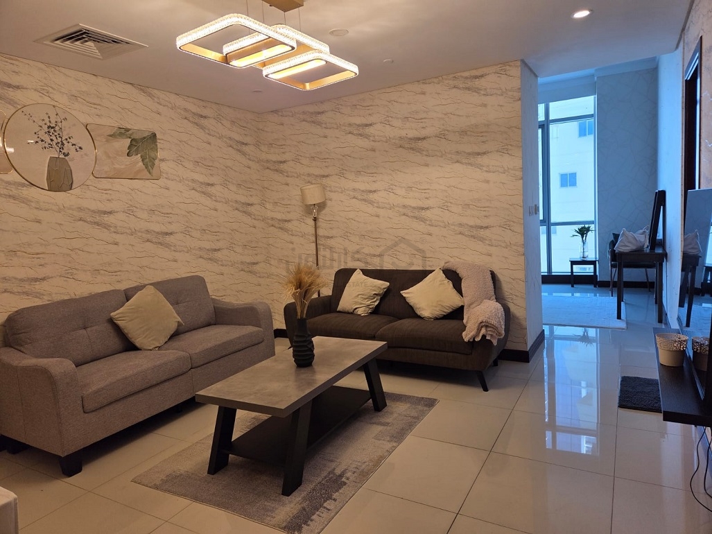 property 4786 image 0