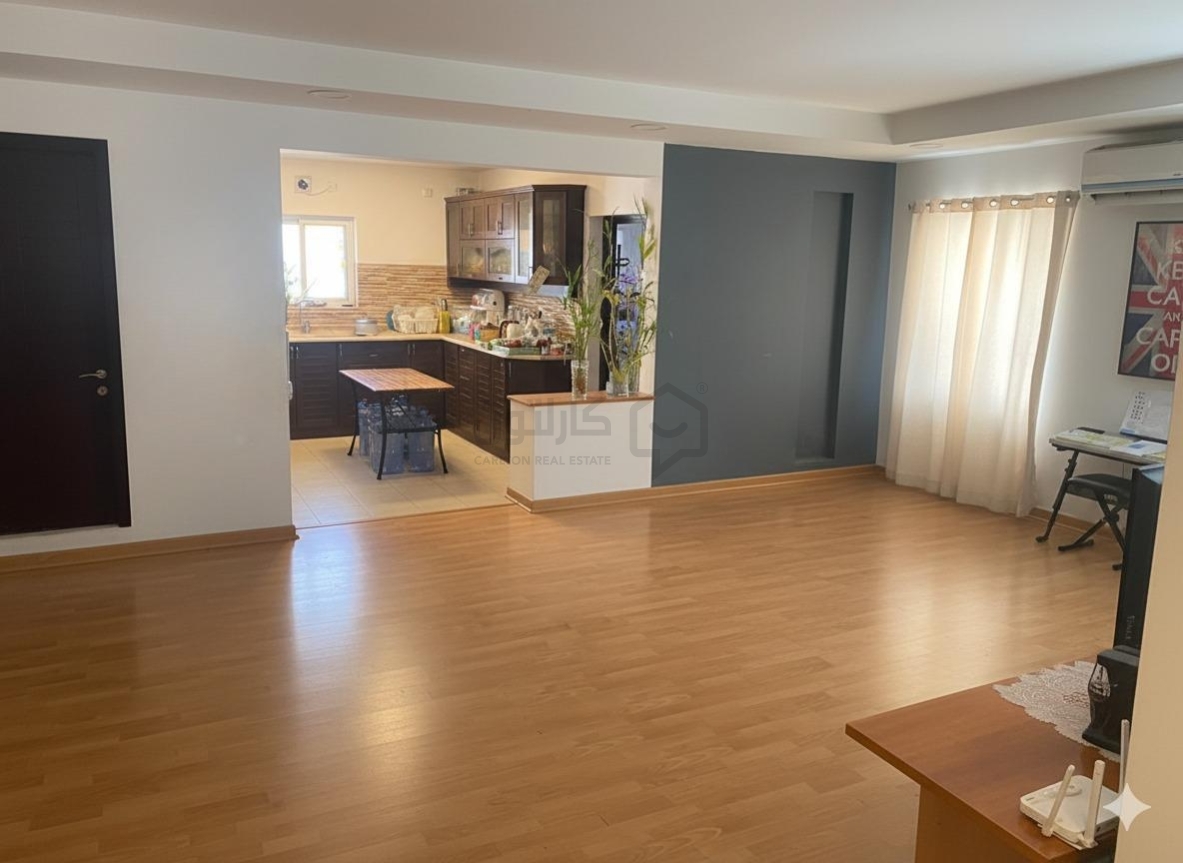 property 4792 image 0