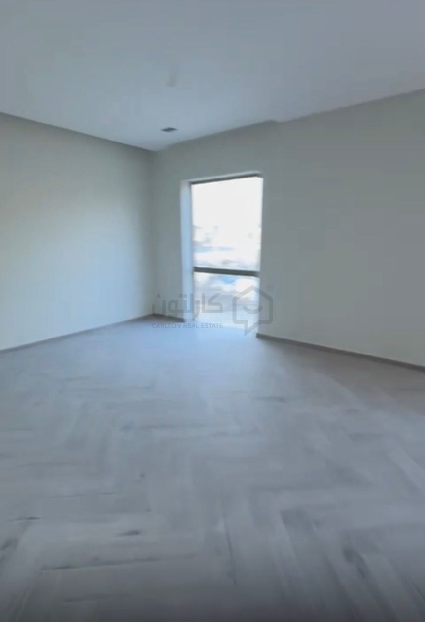 property 4821 image 3