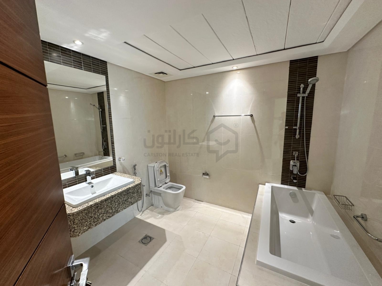 property 4828 image 0