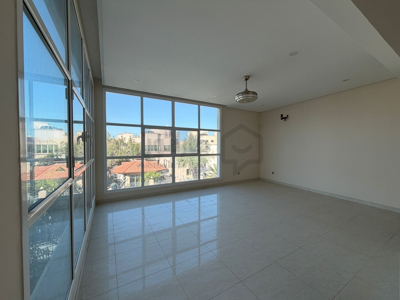 property 4860 image 4