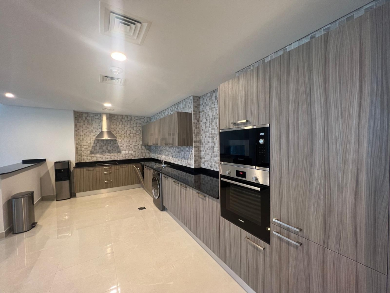 property 4871 image 3