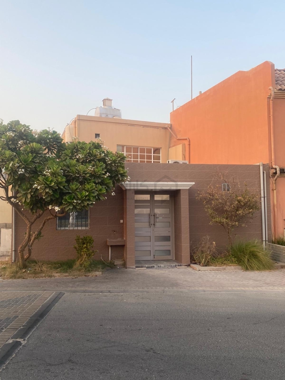 property 4888 image 0